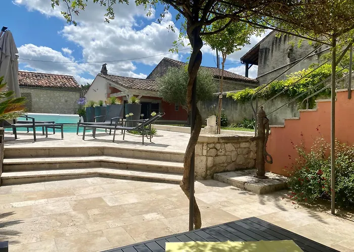 Le Relais De L'ancienne Poste *